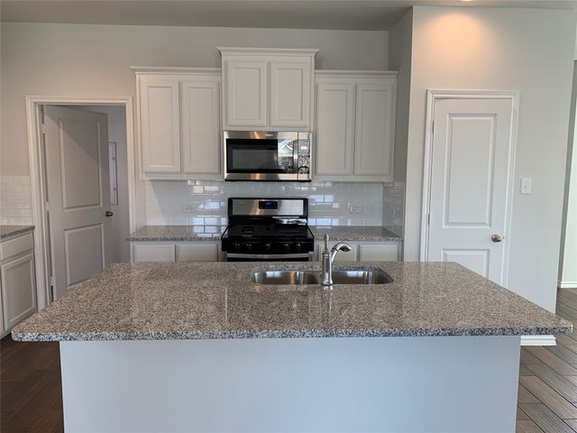 1708 Wayne Lane, Celina, TX 75009