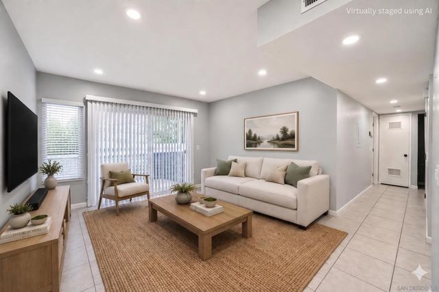 675 Diamond Way 137, Vista, CA 92083