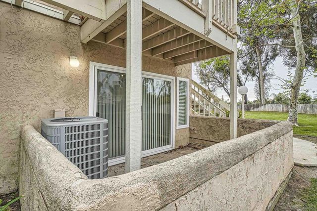 675 Diamond Way 137, Vista, CA 92083