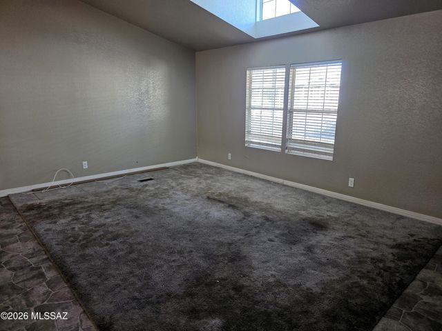 6195 S Foxhunt Drive, Tucson, AZ 85746