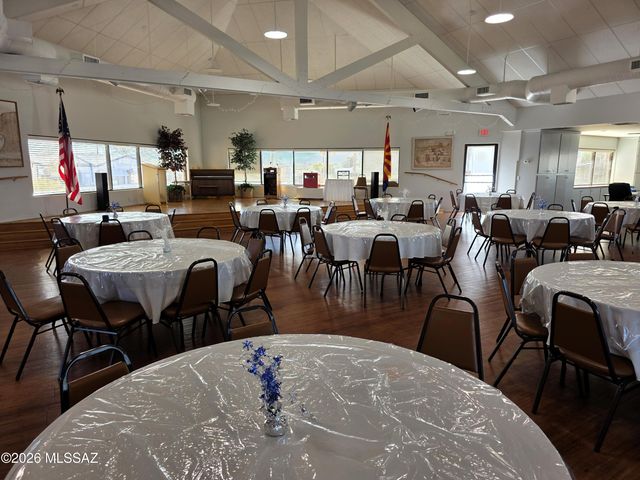 6195 S Foxhunt Drive, Tucson, AZ 85746