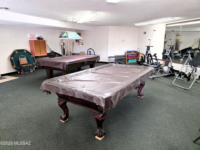 6195 S Foxhunt Drive, Tucson, AZ 85746