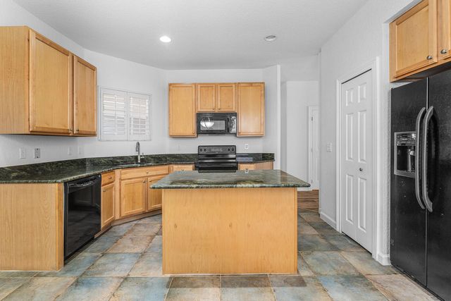 8058 Murano Circle, Palm Beach Gardens, FL 33418