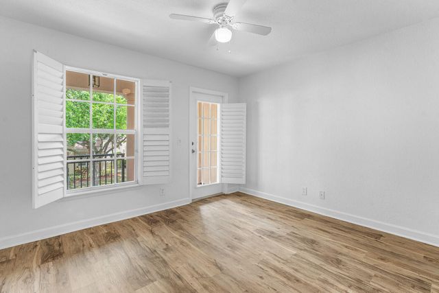 8058 Murano Circle, Palm Beach Gardens, FL 33418