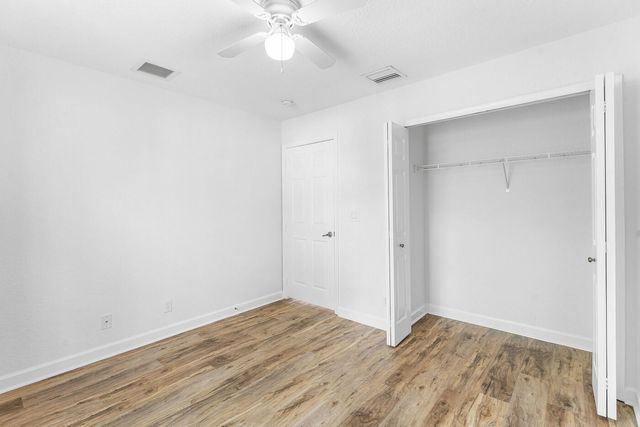 8058 Murano Circle, Palm Beach Gardens, FL 33418