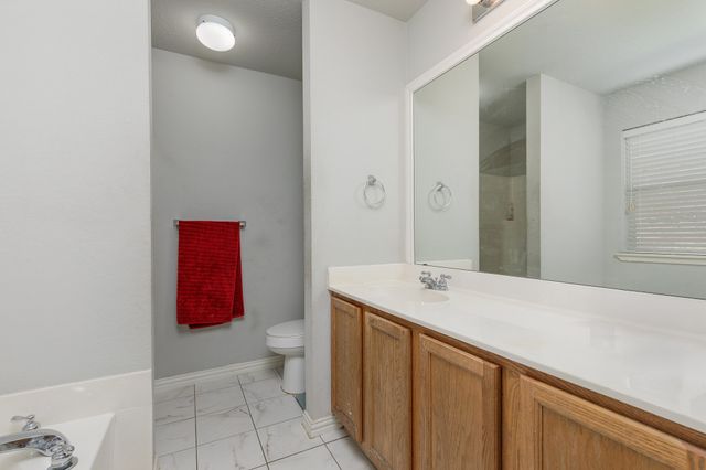 8833 Wayne Street, Cross Roads, TX 76227