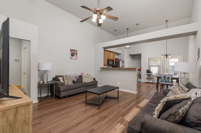 8833 Wayne Street, Cross Roads, TX 76227