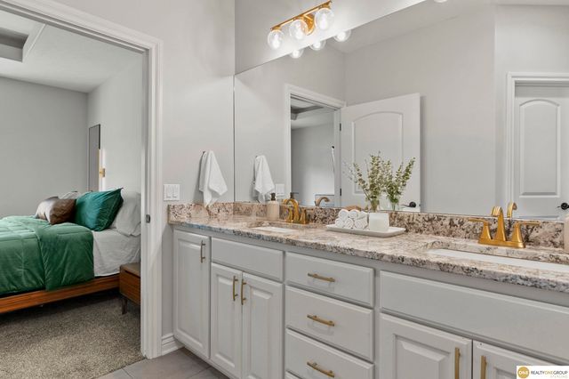 10639 S 189th Street, Omaha, NE 68136
