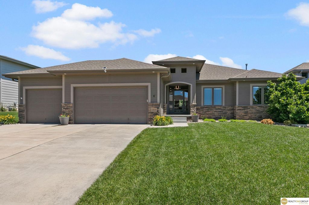 10639 S 189th Street, Omaha, NE 68136