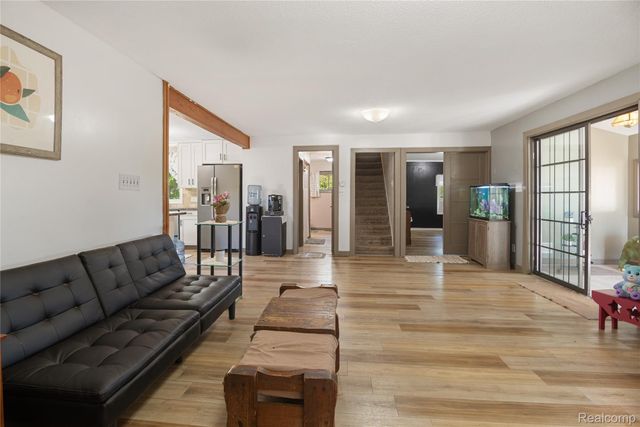 435 E Girard Road, Girard Township, MI 49036