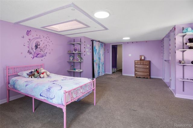 435 E Girard Road, Girard Township, MI 49036