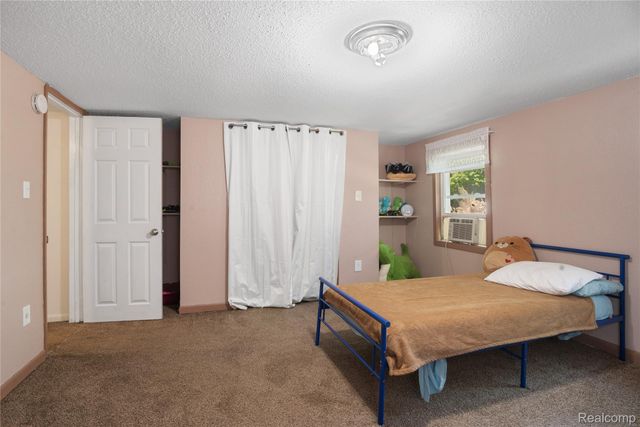 435 E Girard Road, Girard Township, MI 49036