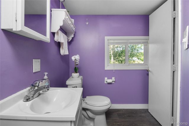 435 E Girard Road, Girard Township, MI 49036