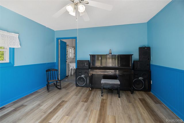 435 E Girard Road, Girard Township, MI 49036