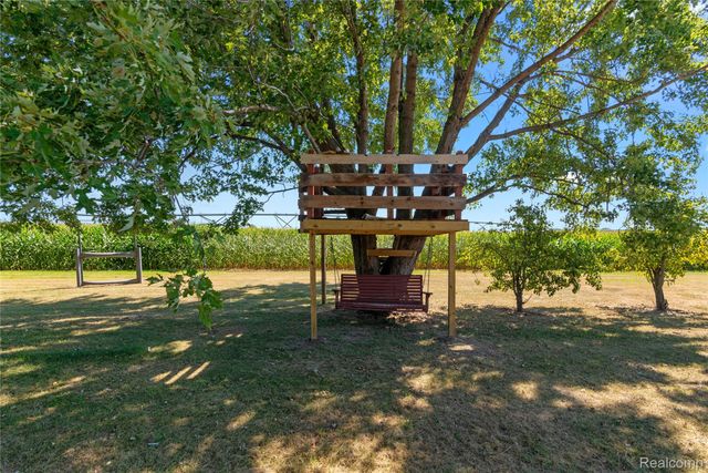 435 E Girard Road, Girard Township, MI 49036