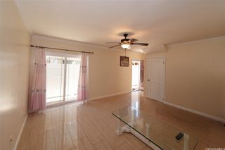 1352 8th Avenue, Honolulu, HI 96816