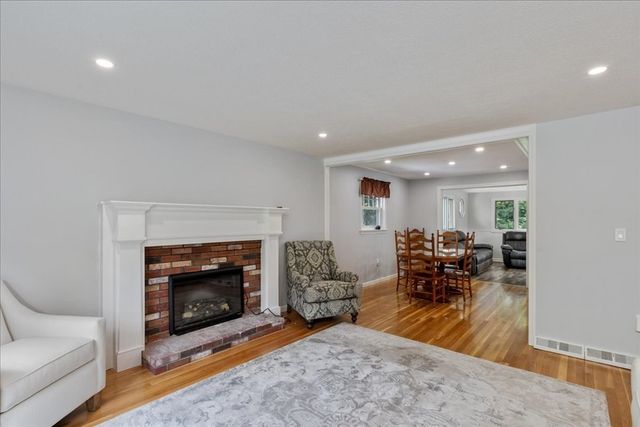 40 Bradford, Tewksbury, MA 01876