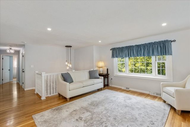 40 Bradford, Tewksbury, MA 01876