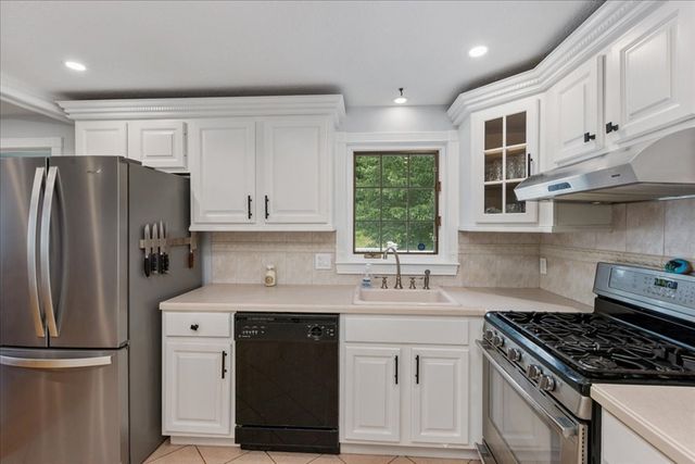 40 Bradford, Tewksbury, MA 01876