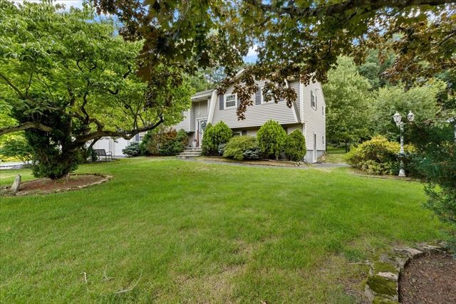 40 Bradford, Tewksbury, MA 01876