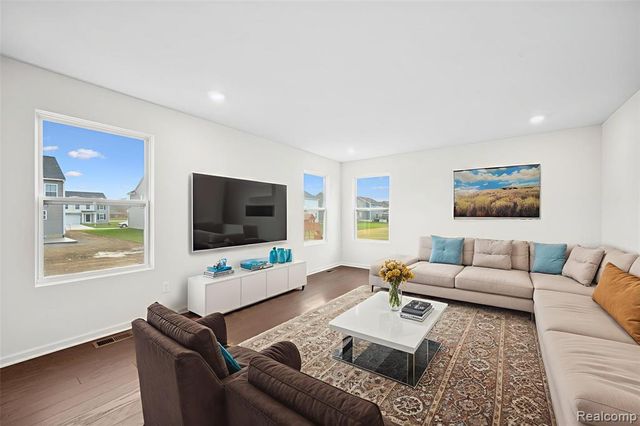 4254 Cedar Lane, Grand Blanc, MI 48439