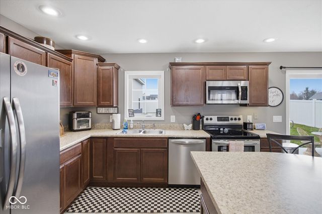 937 E Hendricks Street, Greensburg, IN 47240