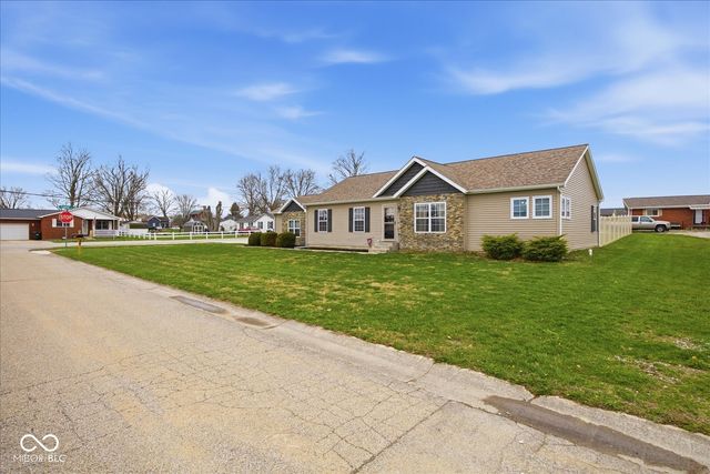 937 E Hendricks Street, Greensburg, IN 47240