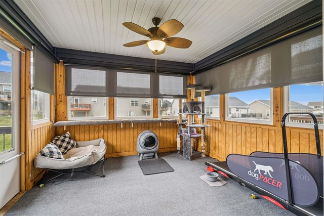 724 Grindstone Circle, Waterloo, IA 50702