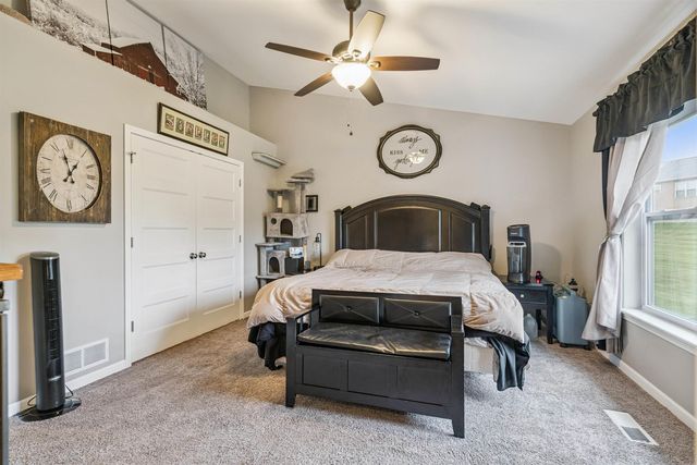 724 Grindstone Circle, Waterloo, IA 50702