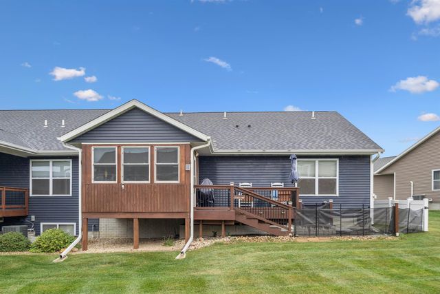 724 Grindstone Circle, Waterloo, IA 50702