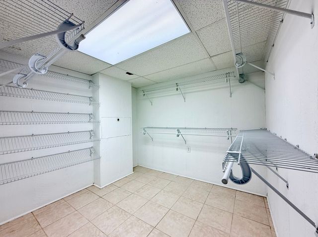 1846 Mission Hills Lane, Northbrook, IL 60062
