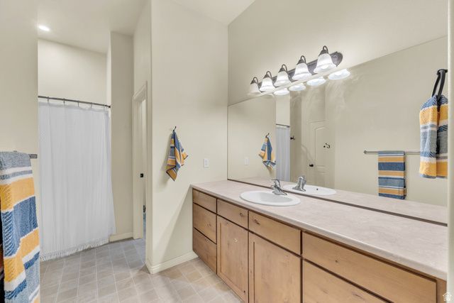 861 N 300 E, Hurricane, UT 84737