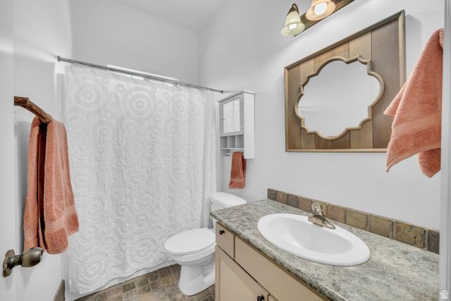 861 N 300 E, Hurricane, UT 84737