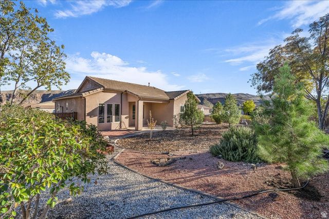 861 N 300 E, Hurricane, UT 84737