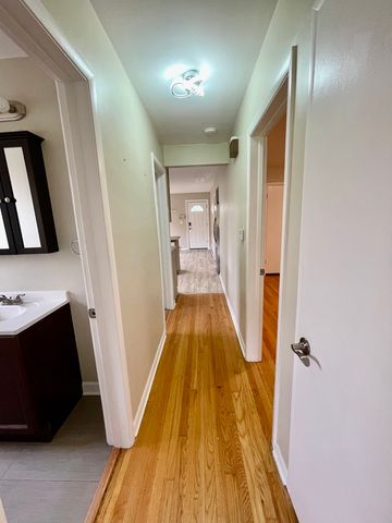 5158 N Elston Avenue 3, Chicago, IL 60630