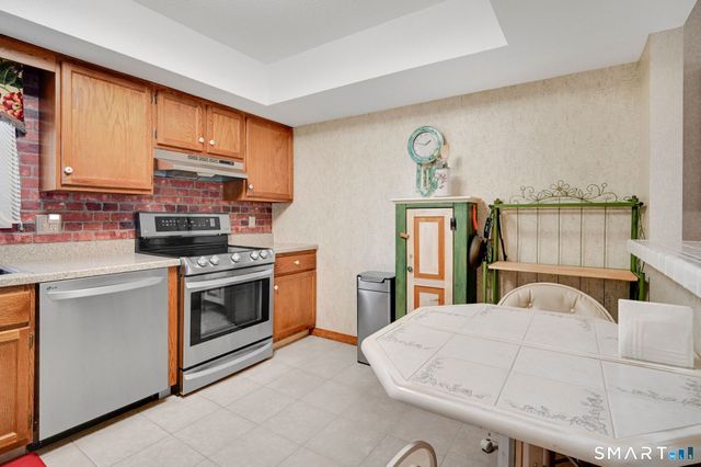 1001 Misty Meadow Lane 1001, South Windsor, CT 06074