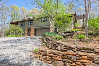 351 Honey Suckle Lane, Clarkesville, GA 30523