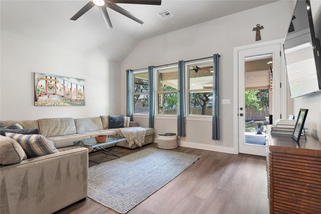 368 Founders RDG, Dripping Springs, TX 78620