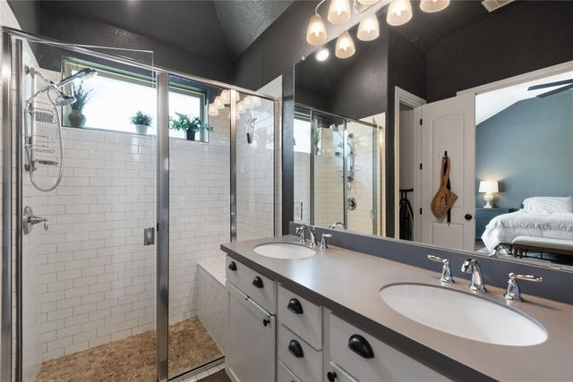 368 Founders RDG, Dripping Springs, TX 78620