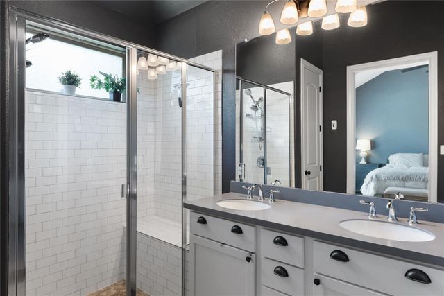 368 Founders RDG, Dripping Springs, TX 78620