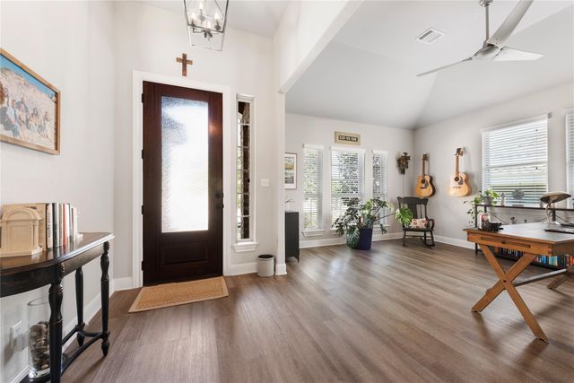 368 Founders RDG, Dripping Springs, TX 78620