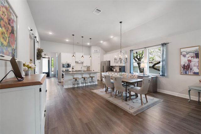 368 Founders RDG, Dripping Springs, TX 78620