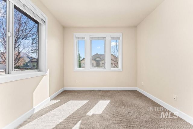 3488 W Sand Wedge St, Meridian, ID 83646