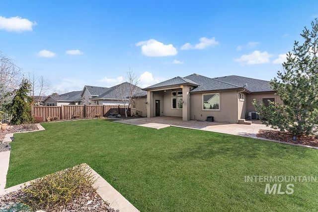 3488 W Sand Wedge St, Meridian, ID 83646