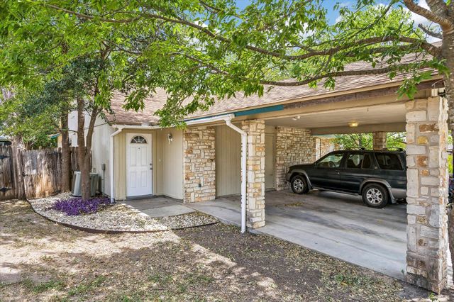 904 Sirocco DR A, Austin, TX 78745