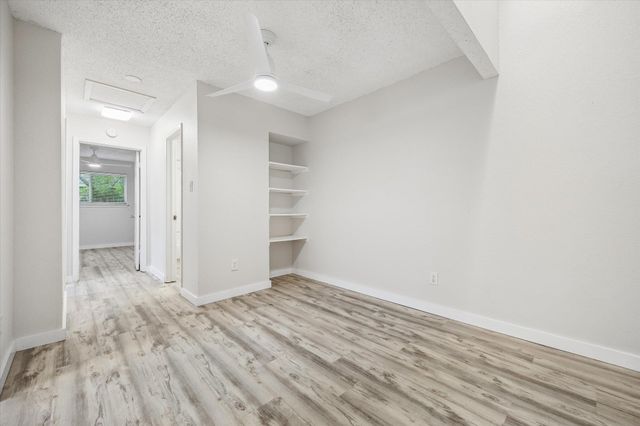 904 Sirocco DR A, Austin, TX 78745