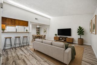 904 Sirocco DR A, Austin, TX 78745