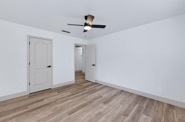 1418 N Del Rey Avenue, Sanger, CA 93657
