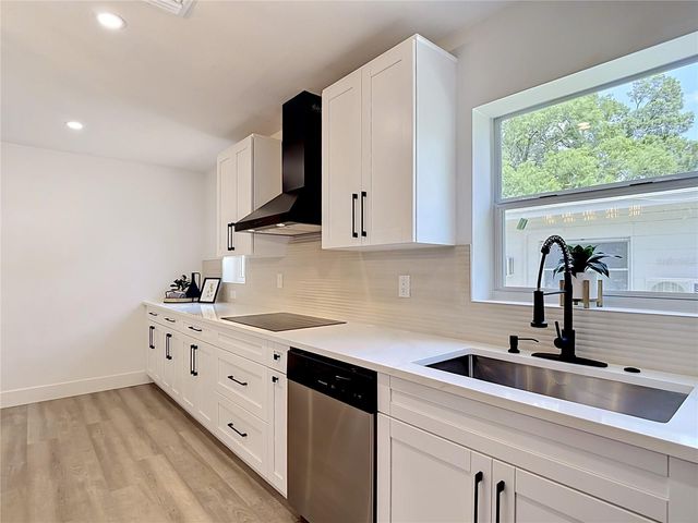 5013 S HESPERIDES STREET, Tampa, FL 33611