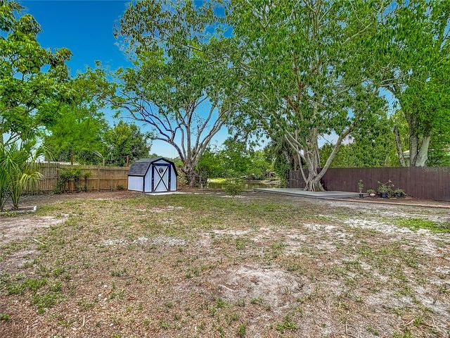 5013 S HESPERIDES STREET, Tampa, FL 33611